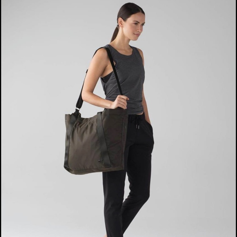 Lululemon Carry The Day Tote Bag